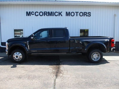 2023 Ford Super Duty F-450 DRW LARIAT