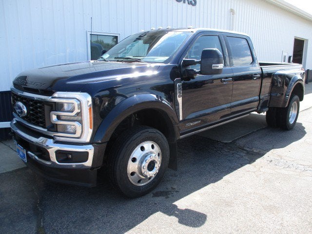 2023 Ford Super Duty F-450 DRW LARIAT