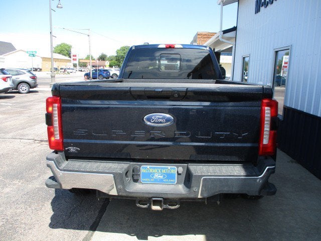 2023 Ford Super Duty F-450 DRW LARIAT
