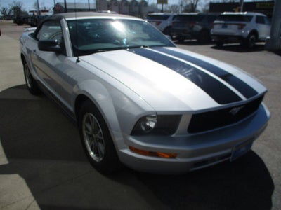 2005 Ford Mustang Premium